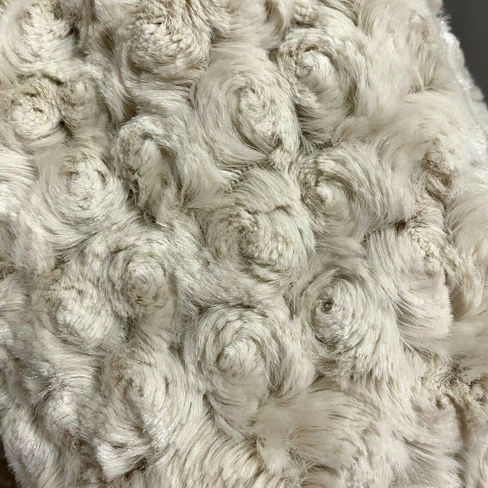 Dennis Basso Cream Faux-Fur Coat Textured Rosette - Picture 4 of 7